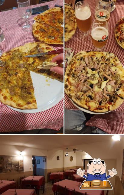 8 Lanterne Blu si caratterizza per la cibo e interni