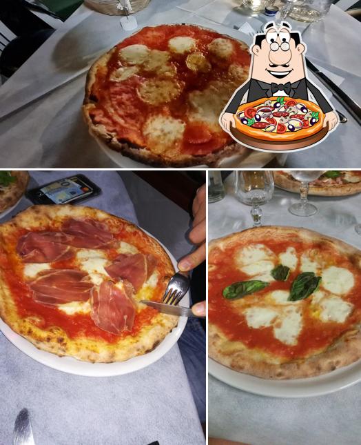 Scegli una pizza a El Sol - Ristorante Pizzeria