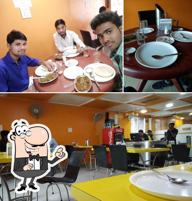 The interior of Murg Massallam