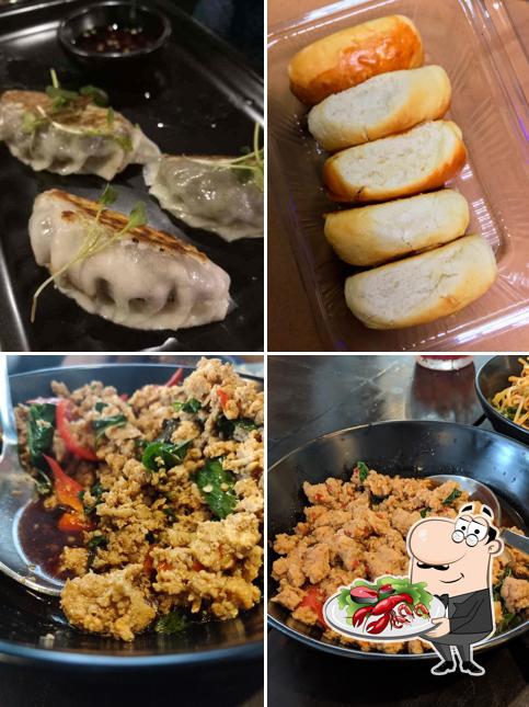 The visitors of Seefah can taste different seafood meals