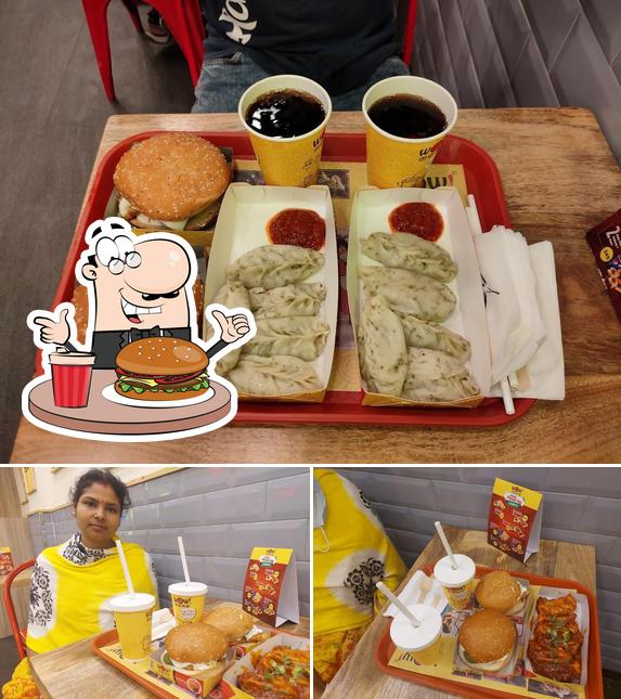 Order a burger at Wow! Momo