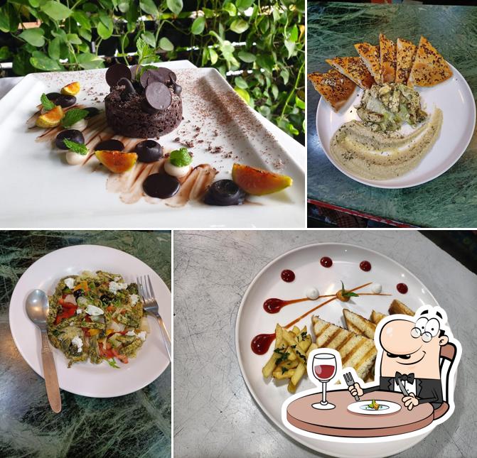 Meals at MOZZARELLA