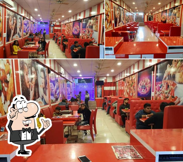 The interior of Da Pizza Inn