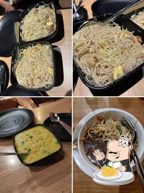 Spaghetti carbonara at Food Court by FESTIN