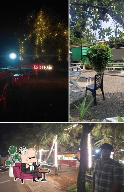 RED TEA. RESTAURANT ADOOR