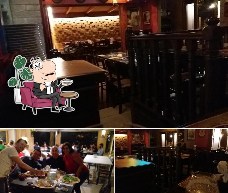 Siediti a un tavolo di La Malteria Pub