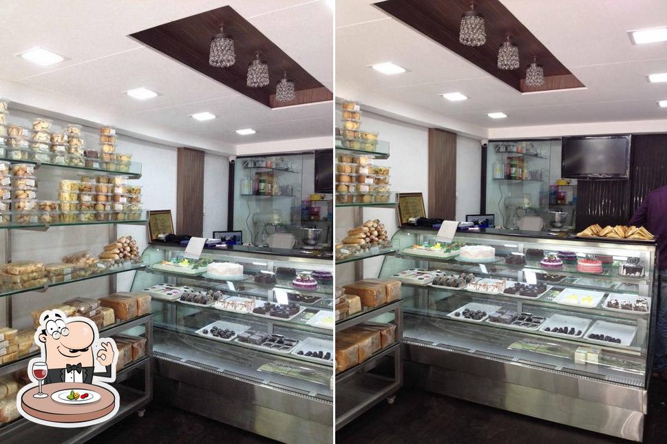 Meals at Marvel's Cake and Bake