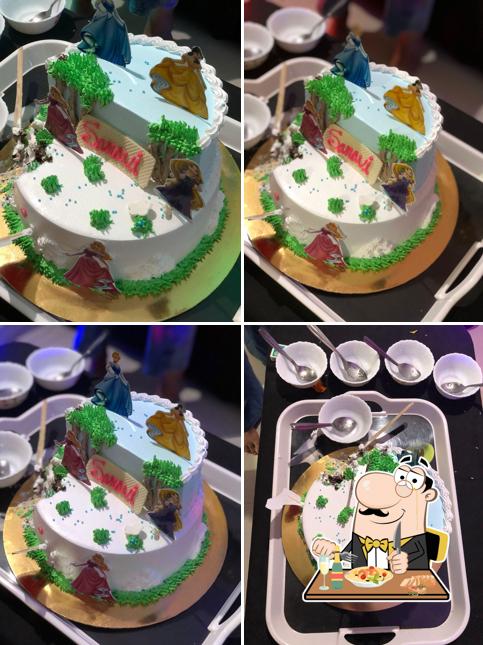 Meals at Cake Dessert