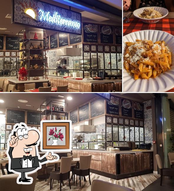 Siediti a un tavolo di Ristorante Mediterraneo