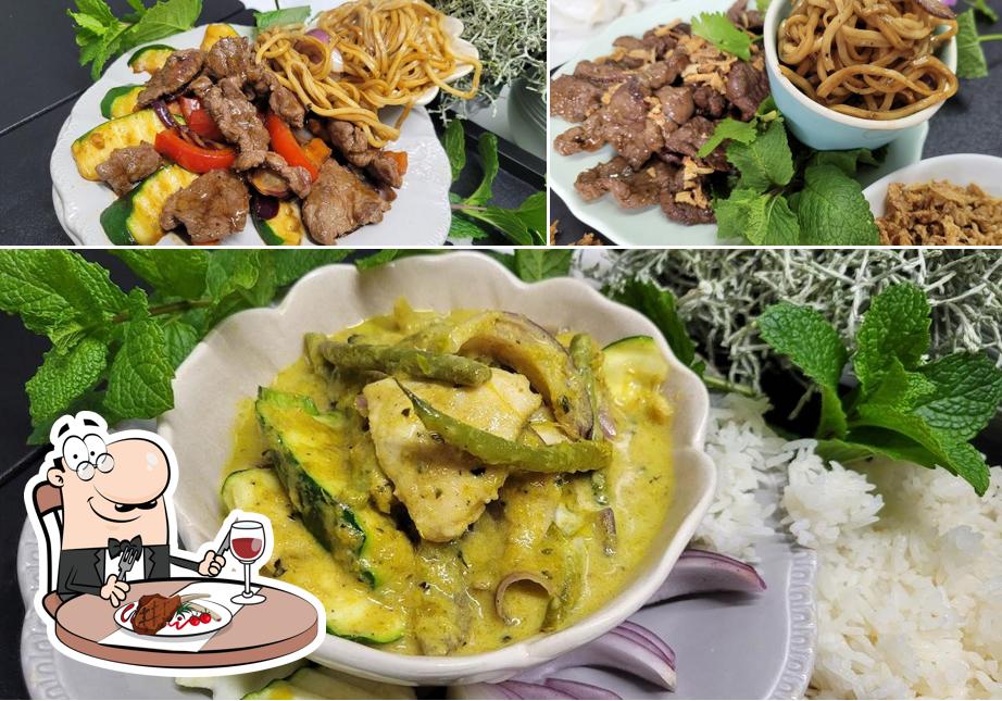 Saveurs d'Asie serve piatti di carne