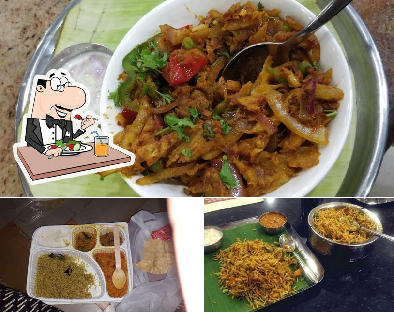 Food at Akshaya Bhavan
