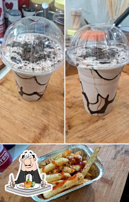 Food at Goswami cafe