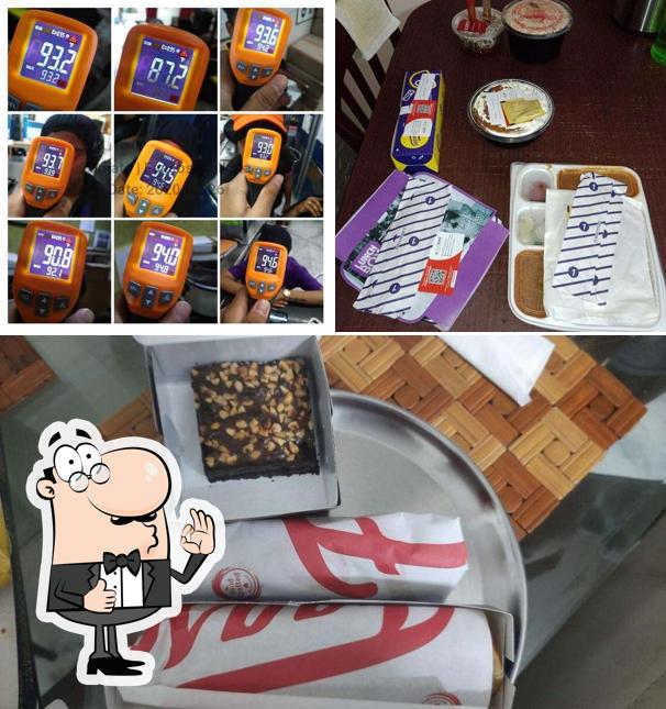 Look at this photo of Faasos - Wraps, Rolls & Shawarma