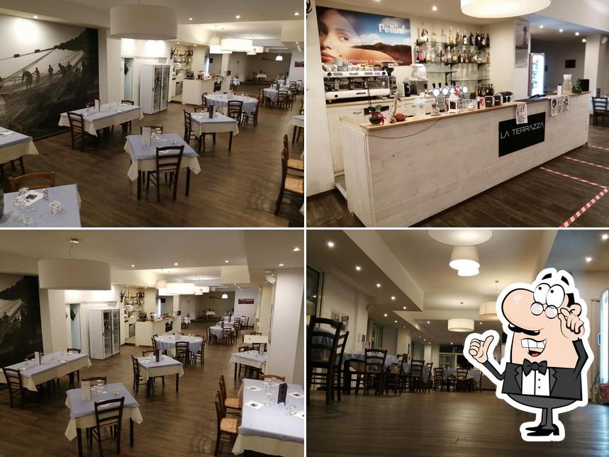 Siediti a un tavolo di Ristorante - La Terrazza - Cucina & Pizza