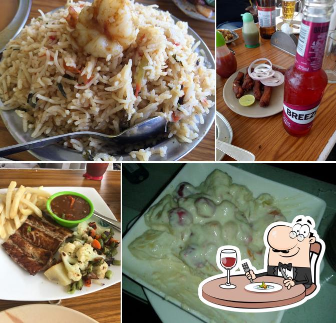 Food at Sea Gulls Bar & Restaurant