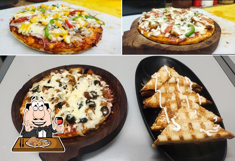 Pick pizza at Zan Cafe