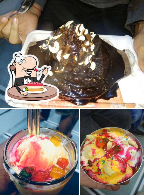Don’t forget to order a dessert at Burhanpur Jalebi & Juice Center