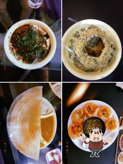 Food at Food plaza