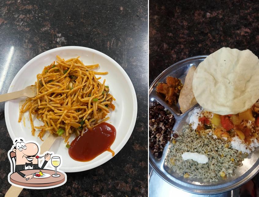 Meals at REVA Hostel mess