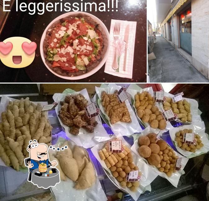 La cibo e esterno del ristorante