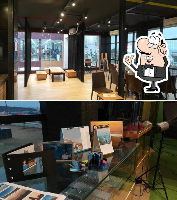 Check out how Art Cafe looks inside