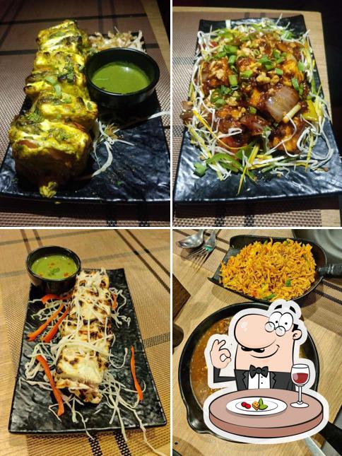 Food at Heroes Lounge
