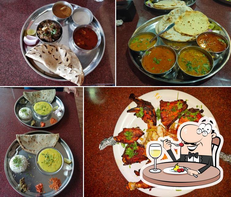 Food at Gaikwad brothers Hotel durvankur resto