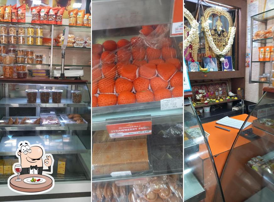 Food at Perambur Sri Srinivasa Sweets & Snacks
