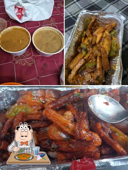 Chicken wings at EatKins