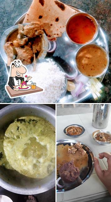 Sri Chowdeshwari Mudde Hotel offers a variety of sweet dishes