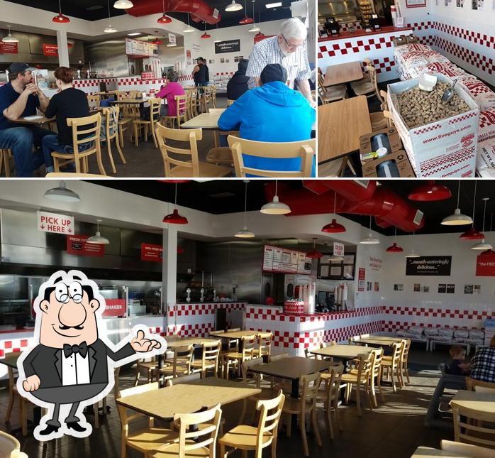 Découvrez l'intérieur de Five Guys