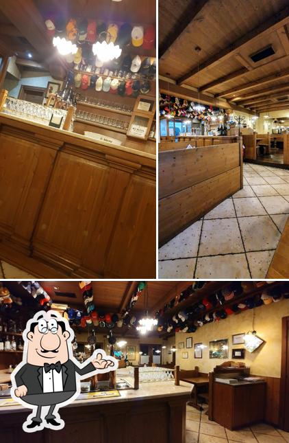 Dai un'occhiata agli interni di Bar Al Cantinon