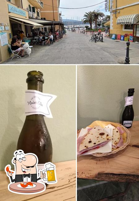 Puoi goderti un rinfrescante bicchiere di birra chiara o scura