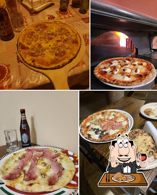 Ordina tra le svariate varianti di pizza