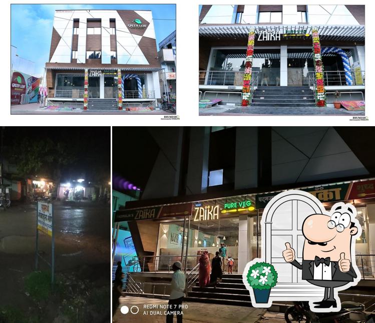 The exterior of Hotel Visawa Cafe Park