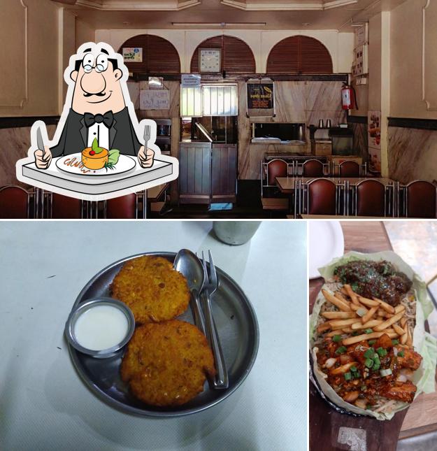 Food at Milan Refreshment's Manchow Point