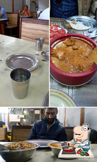 Chicken curry at Ashoka Dhaba