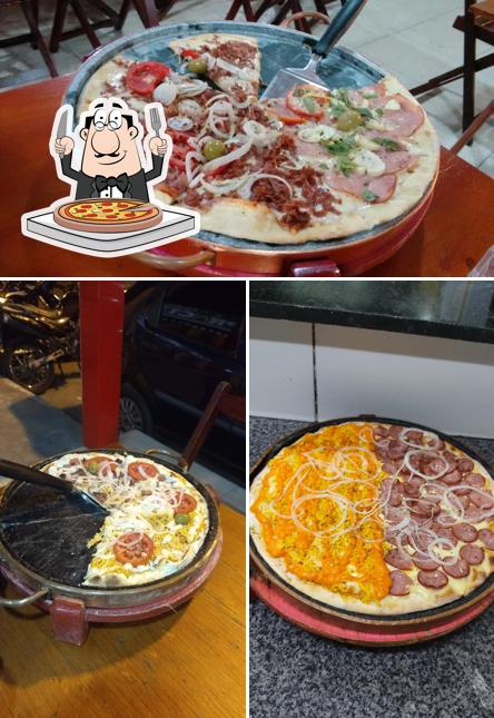 Escolha pizza no Fornalhas Pizzaria em Aracaju