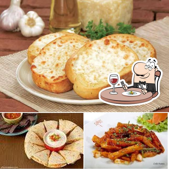 Meals at Mc Burg Exprss