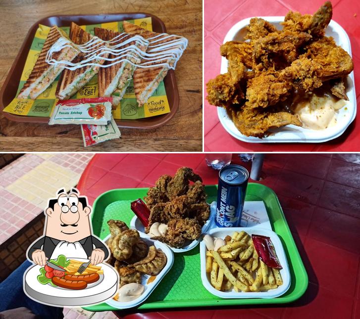 Fried chicken at The Kulhar Chuski - Dilli More, Darbhanga