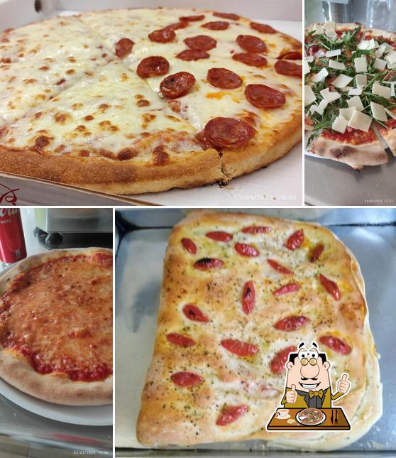 A Pizzeria Il Veliero, puoi assaggiare una bella pizza