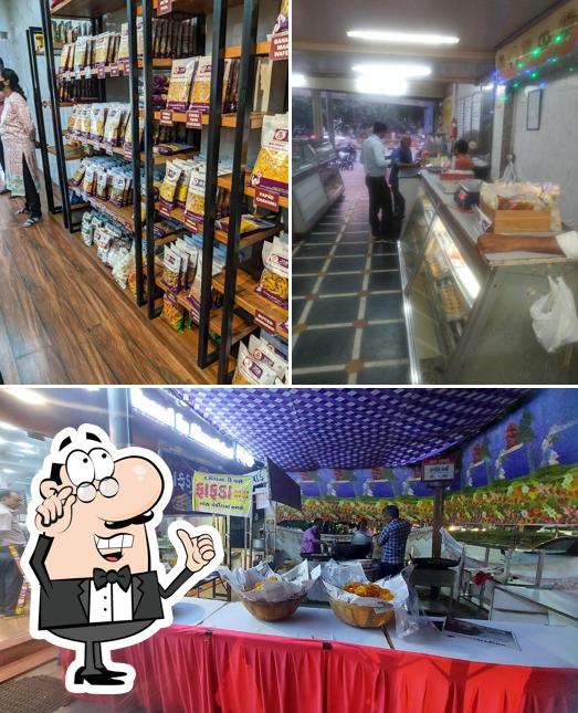 The interior of JUNA SHAREBAJAR MITHAIGHAR AND CHAVANA MART