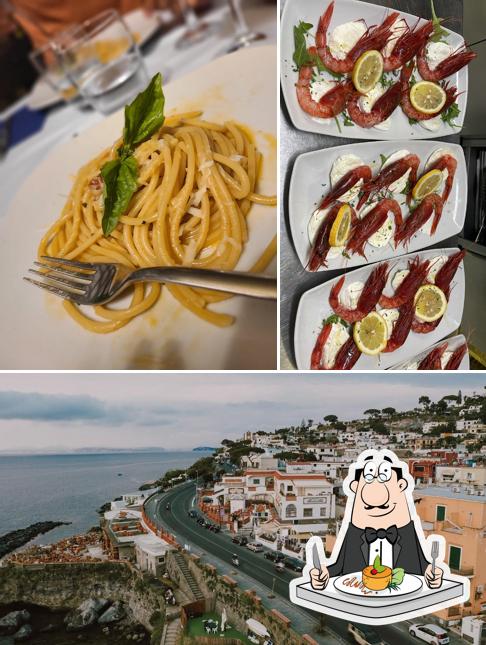 Dai un’occhiata alla immagine che raffigura la cibo e esterno di L'Ancora Bistrò Ristorante Pizzeria