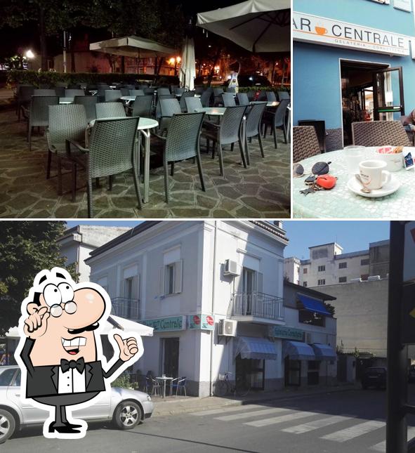 Questa è la immagine che mostra la interni e esterno di Bar Centrale