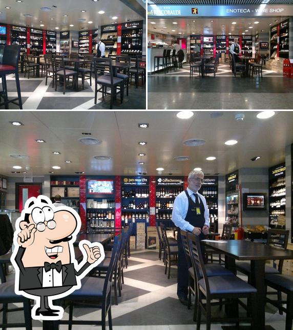 Gli interni di Wine Bar Dei Frescobaldi