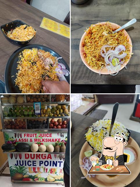 Pad thai at Durga Hotel