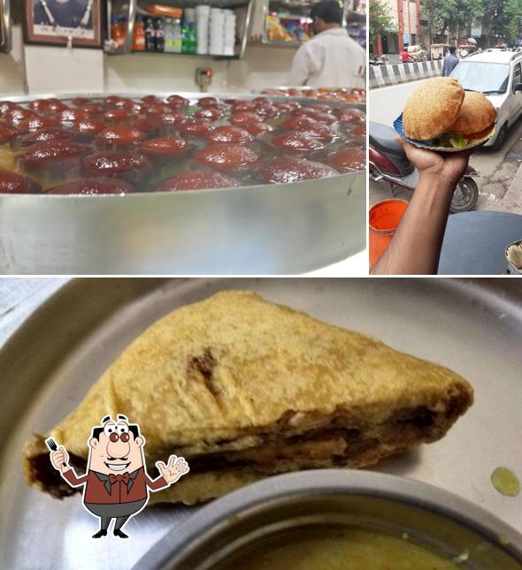 Food at Shri Ram Puri Wale