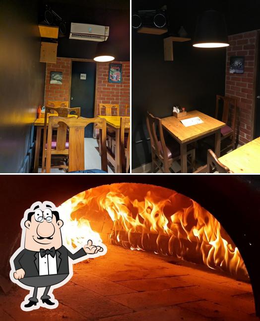 The interior of 'ZZA BAR-(Wood fire pizza) The interior of 'ZZA BAR-(Wood fire pizza)