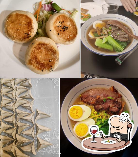 Platti al Ristorante Changcheng Noodle House