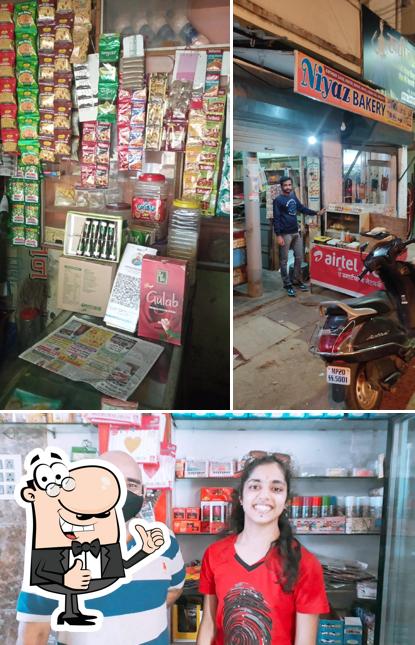 See this pic of Azad Bakery